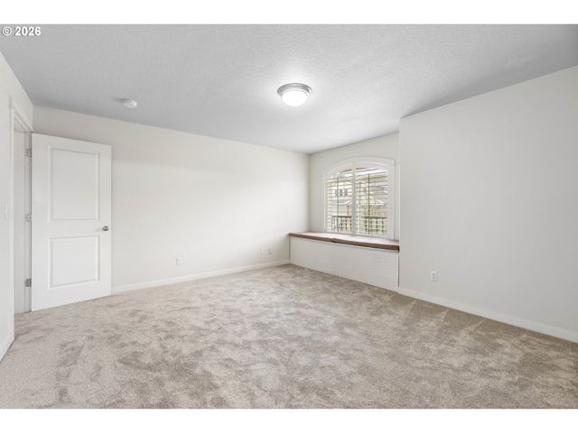 14822 Se NATALYA St, Happy Valley, OR 97086