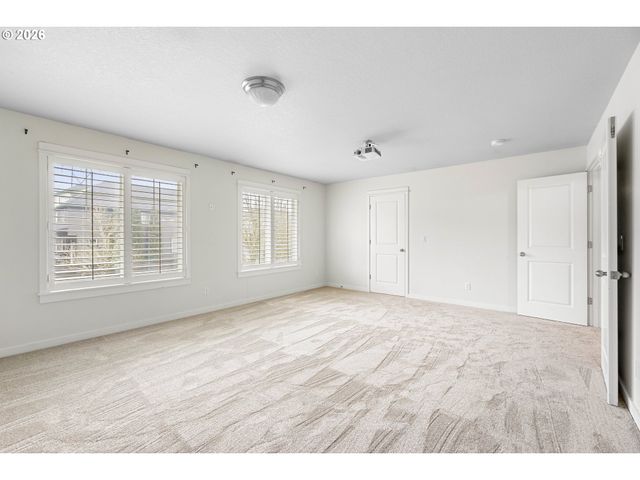 14822 Se NATALYA St, Happy Valley, OR 97086