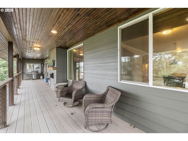 14822 Se NATALYA St, Happy Valley, OR 97086