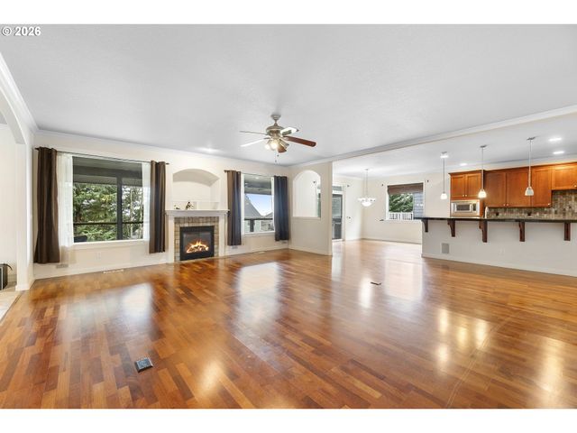 14822 Se NATALYA St, Happy Valley, OR 97086