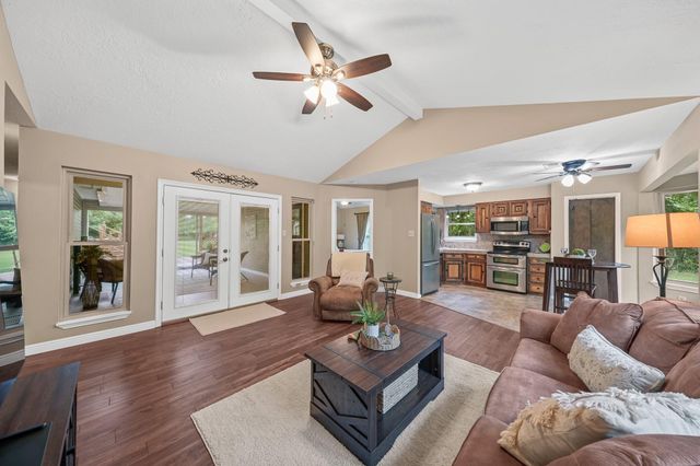 5520 Henley Street, Santa Fe, TX 77510