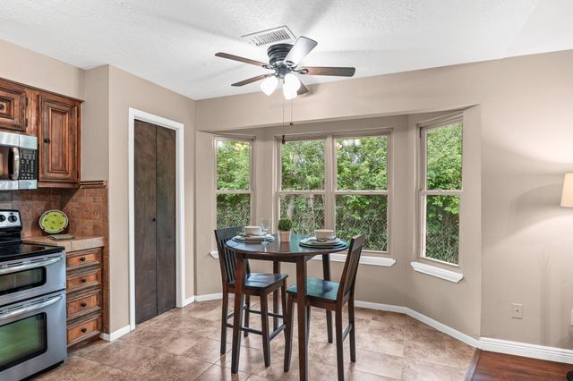 5520 Henley Street, Santa Fe, TX 77510