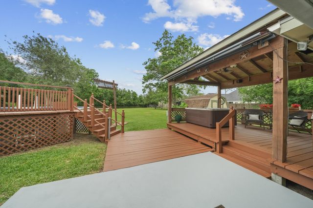 5520 Henley Street, Santa Fe, TX 77510