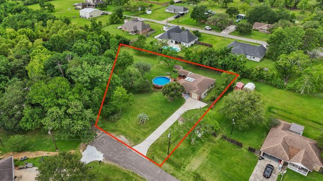 5520 Henley Street, Santa Fe, TX 77510