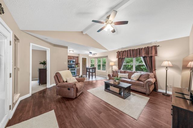 5520 Henley Street, Santa Fe, TX 77510