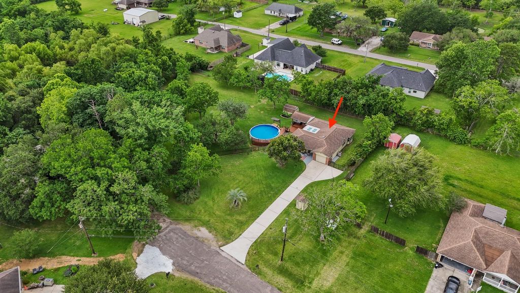 5520 Henley Street, Santa Fe, TX 77510