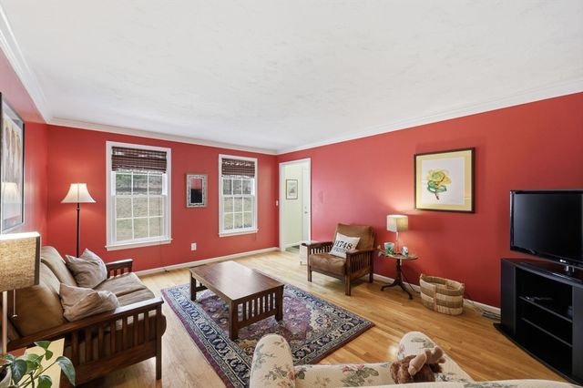 201 Spring St, Hopkinton, MA 01748