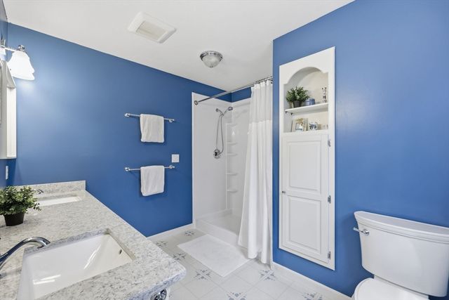201 Spring St, Hopkinton, MA 01748