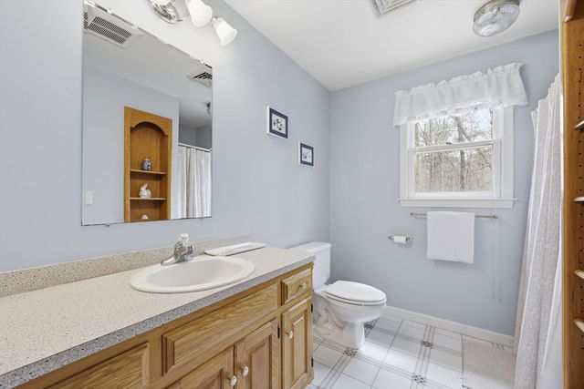 201 Spring St, Hopkinton, MA 01748