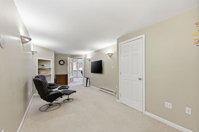 201 Spring St, Hopkinton, MA 01748
