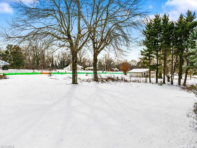 4235 Reidsville Road, Winston-salem, NC 27101