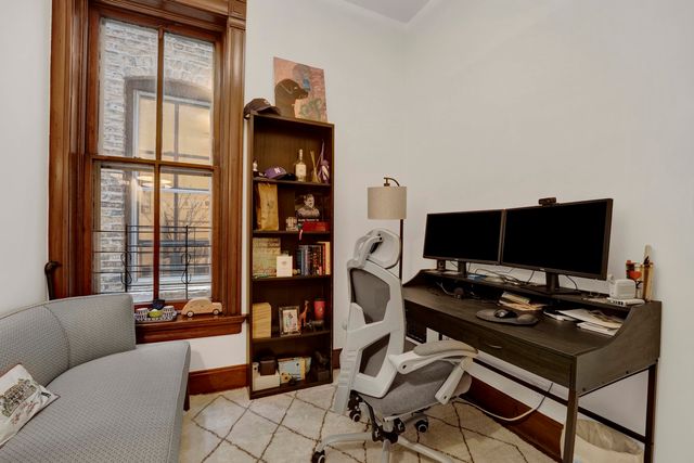 2458 N Burling Street 1, Chicago, IL 60614