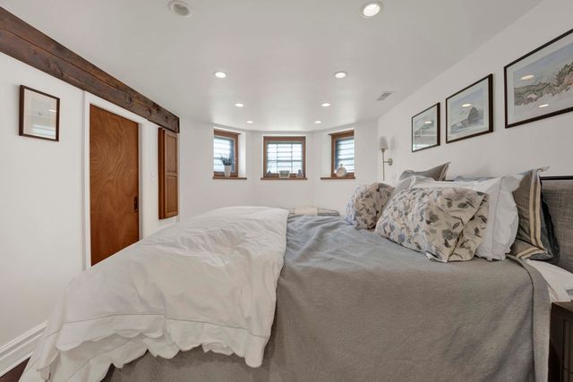 2458 N Burling Street 1, Chicago, IL 60614