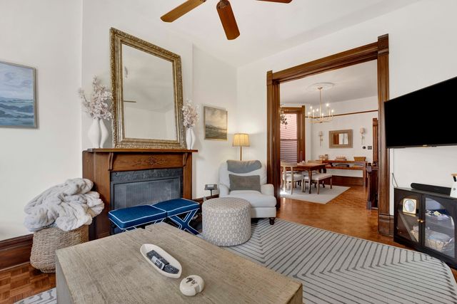 2458 N Burling Street 1, Chicago, IL 60614