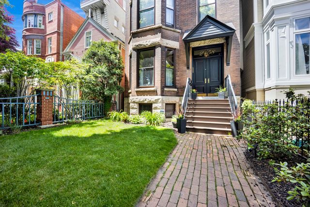 2458 N Burling Street 1, Chicago, IL 60614