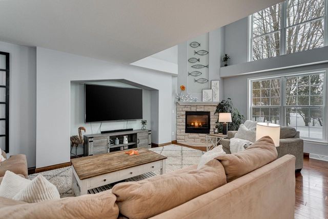 1427 W STARVIEW DRIVE, Appleton, WI 54913