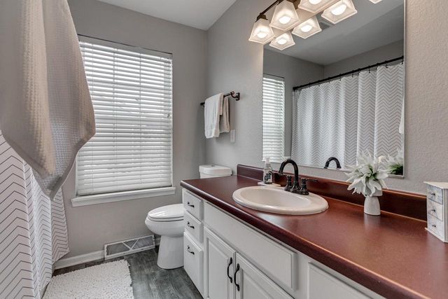 1427 W STARVIEW DRIVE, Appleton, WI 54913