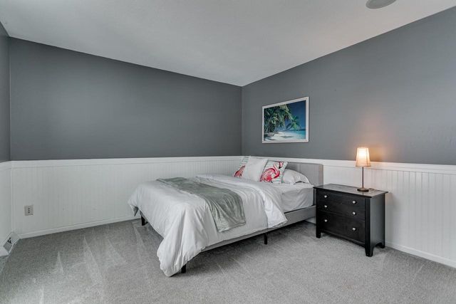 1427 W STARVIEW DRIVE, Appleton, WI 54913