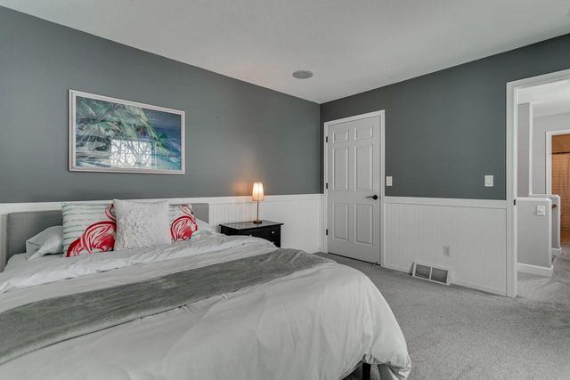 1427 W STARVIEW DRIVE, Appleton, WI 54913