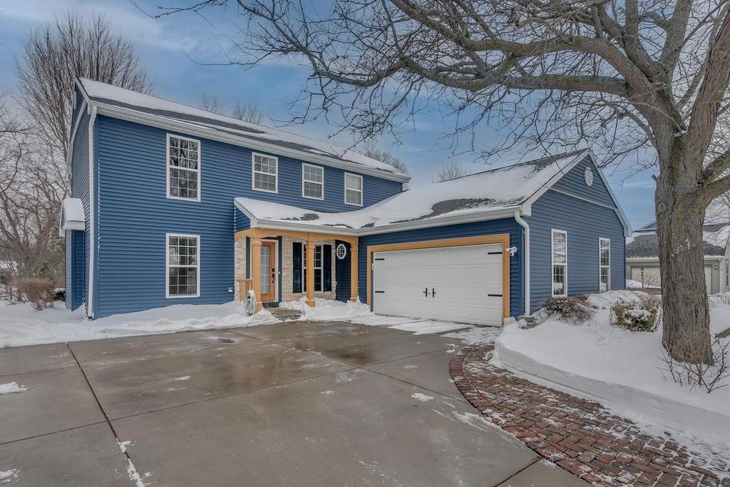 1427 W STARVIEW DRIVE, Appleton, WI 54913