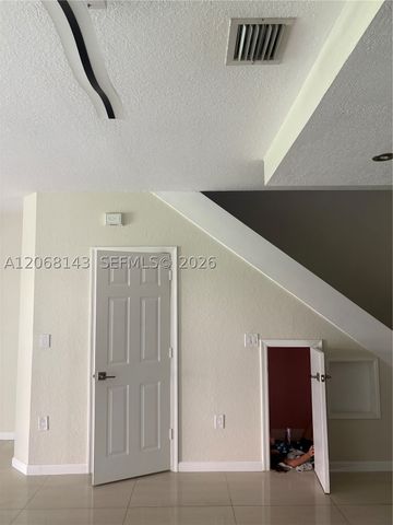 5725 Tuscany Way, Tamarac, FL 33321