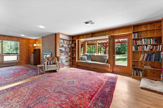 125 Old Orchard, Weaverville, CA 96093