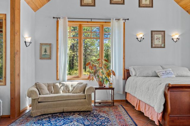 125 Old Orchard, Weaverville, CA 96093