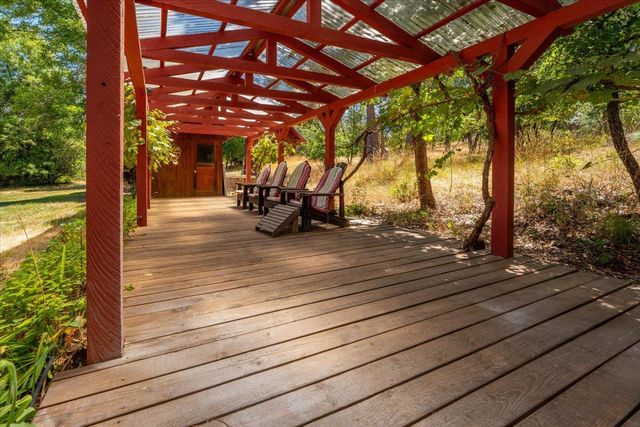 125 Old Orchard, Weaverville, CA 96093