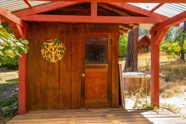 125 Old Orchard, Weaverville, CA 96093