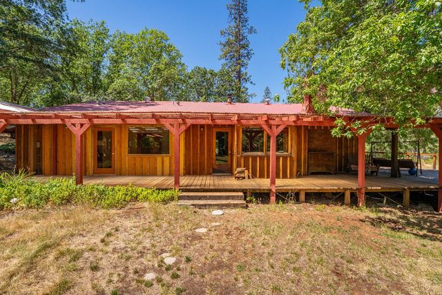 125 Old Orchard, Weaverville, CA 96093