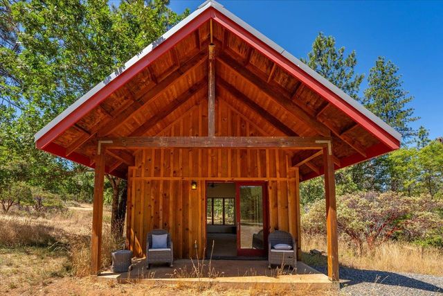 125 Old Orchard, Weaverville, CA 96093