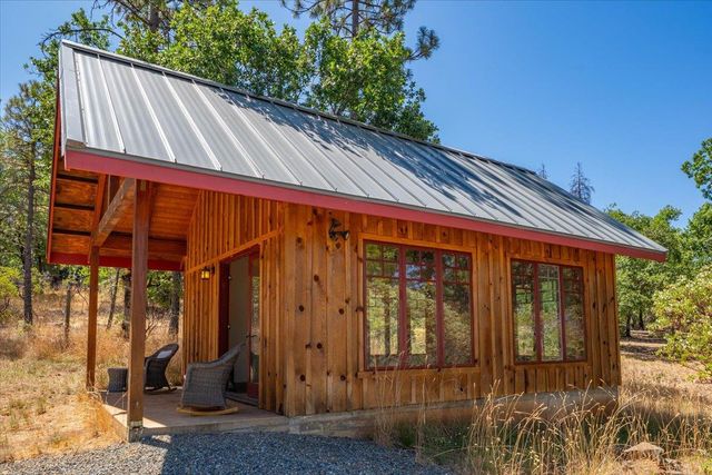 125 Old Orchard, Weaverville, CA 96093