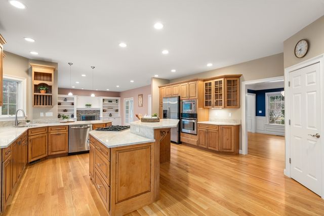 25 Poplar Street, Sudbury, MA 01776