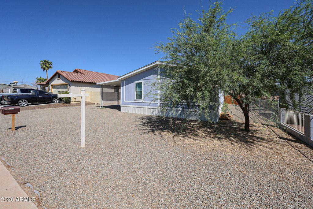13814 W STELLA Lane, Litchfield Park, AZ 85340 — photo 2