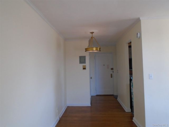 75-20 113th Street 6A, Forest Hills, NY 11375
