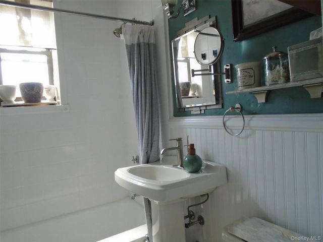 75-20 113th Street 6A, Forest Hills, NY 11375