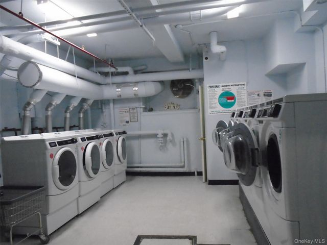 75-20 113th Street 6A, Forest Hills, NY 11375