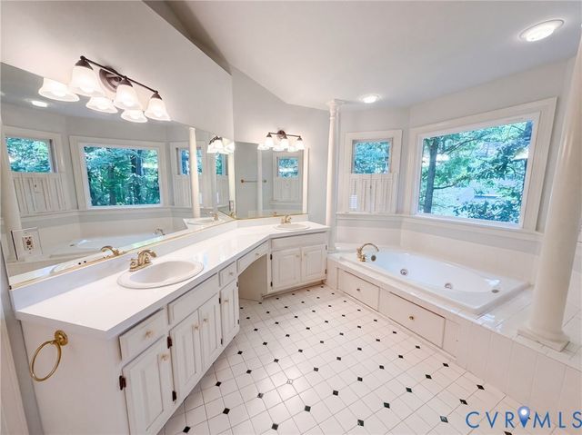 5806 Fox Briar Way, Midlothian, VA 23112
