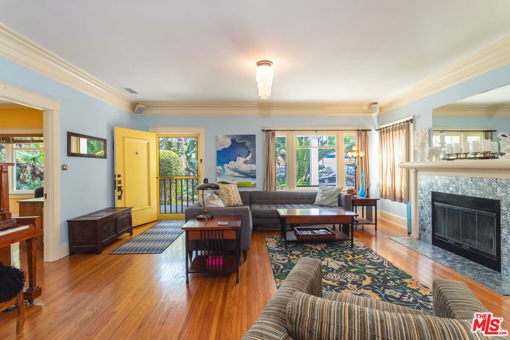 5836 La Mirada Avenue, Los Angeles, CA 90038 — photo 3