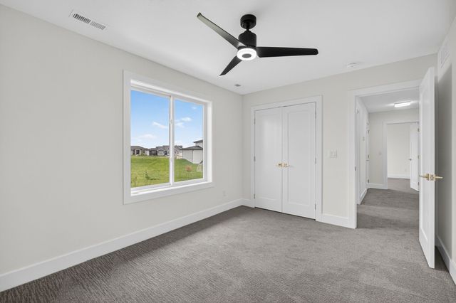 3943 NW 181ST Street, Clive, IA 50325