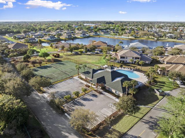 1781 S Dovetail Drive 2, Fort Pierce, FL 34982