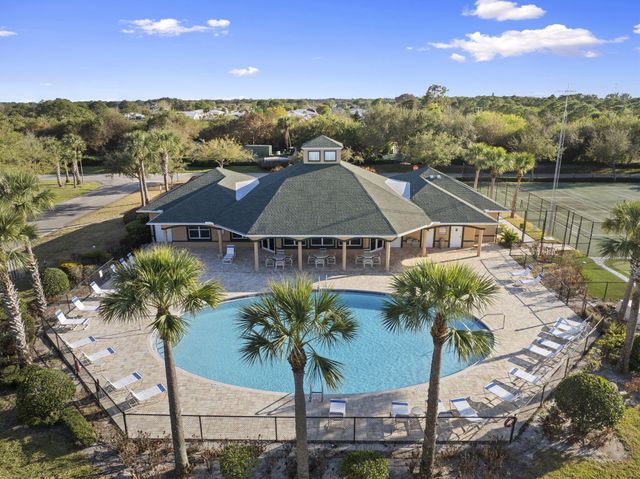 1781 S Dovetail Drive 2, Fort Pierce, FL 34982