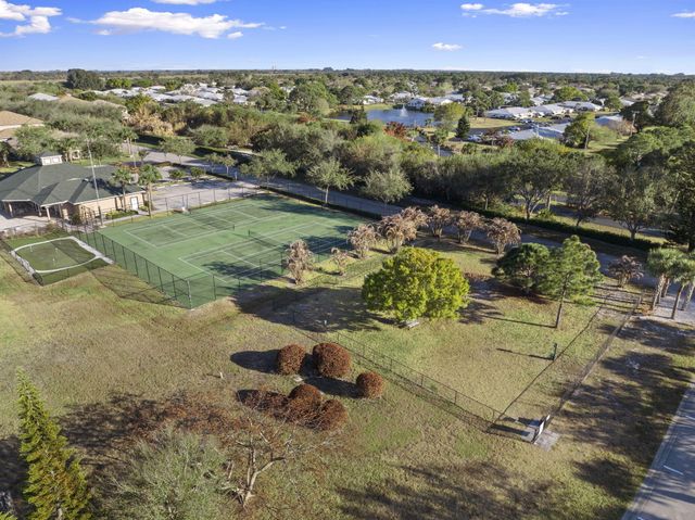 1781 S Dovetail Drive 2, Fort Pierce, FL 34982