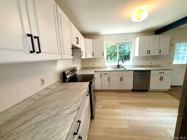 246 Skyline Drive, Highland Mills, NY 10930