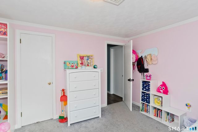 7 Bobolink Lane, Enfield, CT 06082