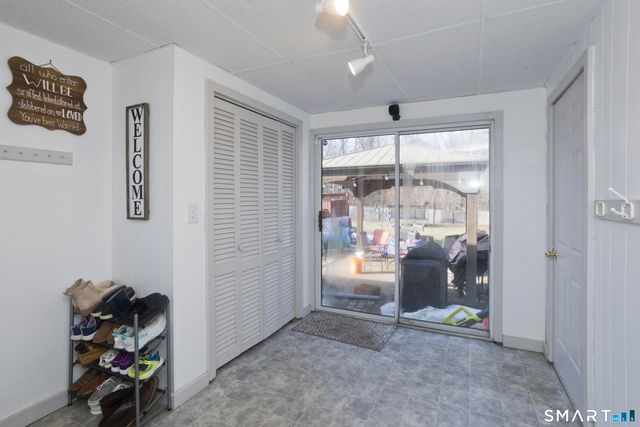 7 Bobolink Lane, Enfield, CT 06082