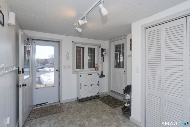 7 Bobolink Lane, Enfield, CT 06082