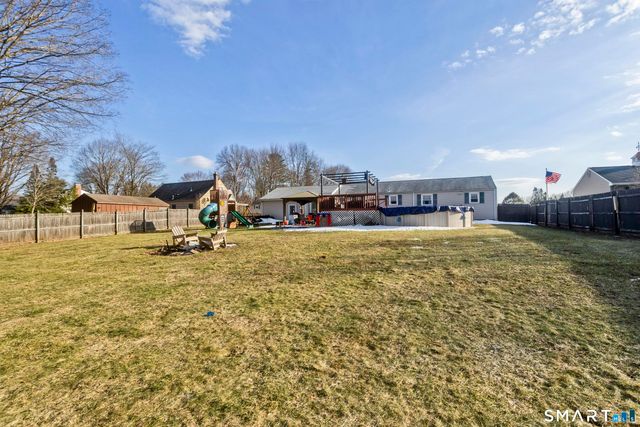 7 Bobolink Lane, Enfield, CT 06082