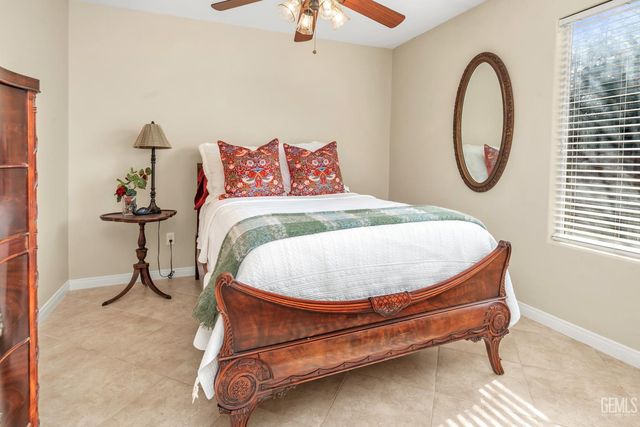 5201 Pavia Court, Bakersfield, CA 93308