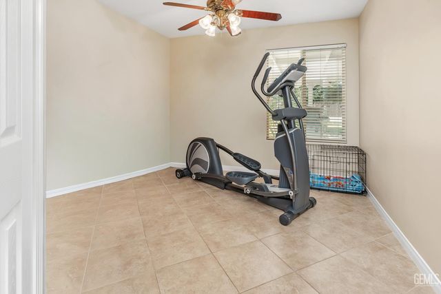 5201 Pavia Court, Bakersfield, CA 93308